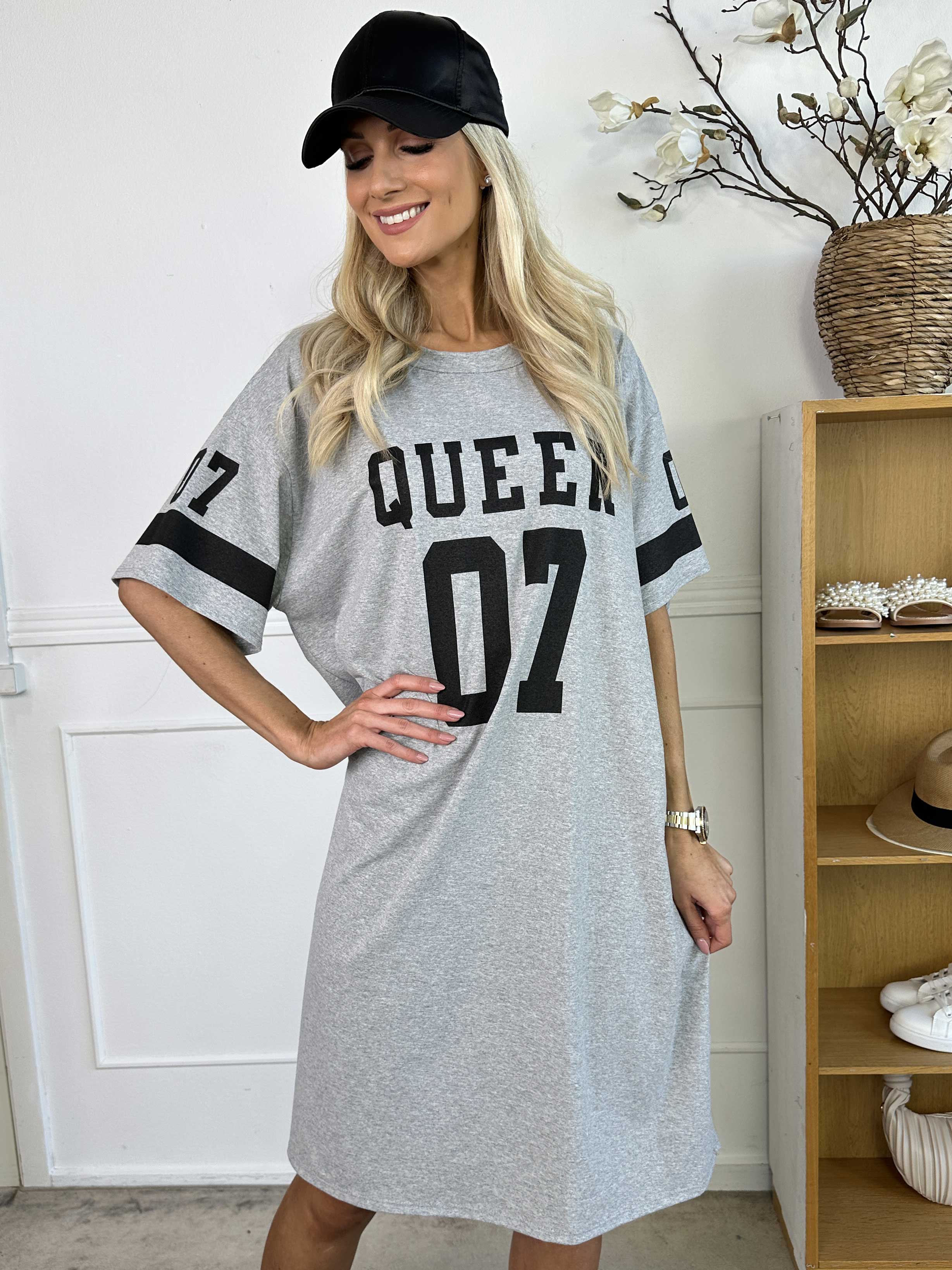 Millie - Queen t-shirt kjole i blødt bomuld